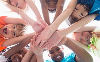 Akros • Educación en valores