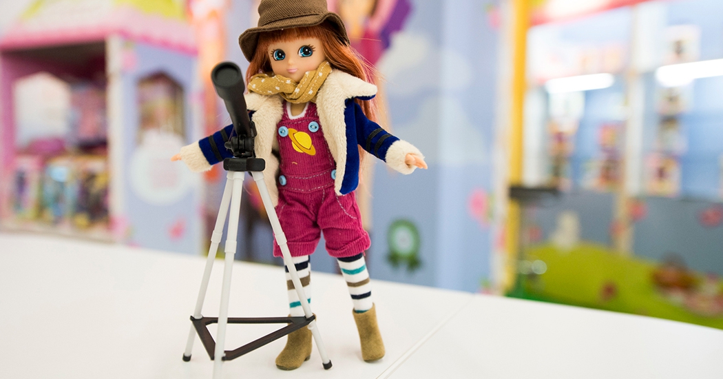 Simbólico • Muñecas