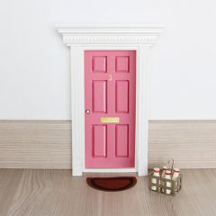 Puerta inglesa rosa para Ratoncito + felpudo + lechera {Puertas para el Ratoncito Pérez}