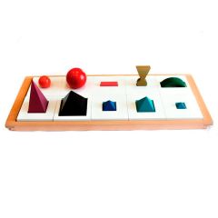 Sólidos gramaticales de madera con bandeja - Montessori