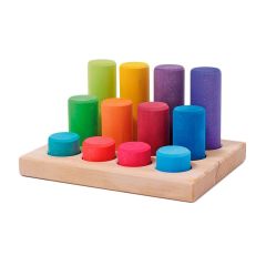 Cilindros de madera para encajar y construir colores arcoíris (12) - Grimm's